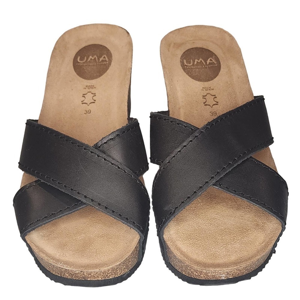 UMA Comfortable Fashion black strap cork wedges Size 8.5